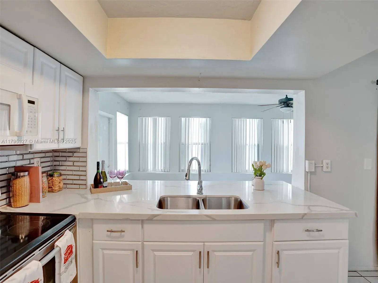 4340 NW 46th Ter, Lauderdale Lakes FL 33319
