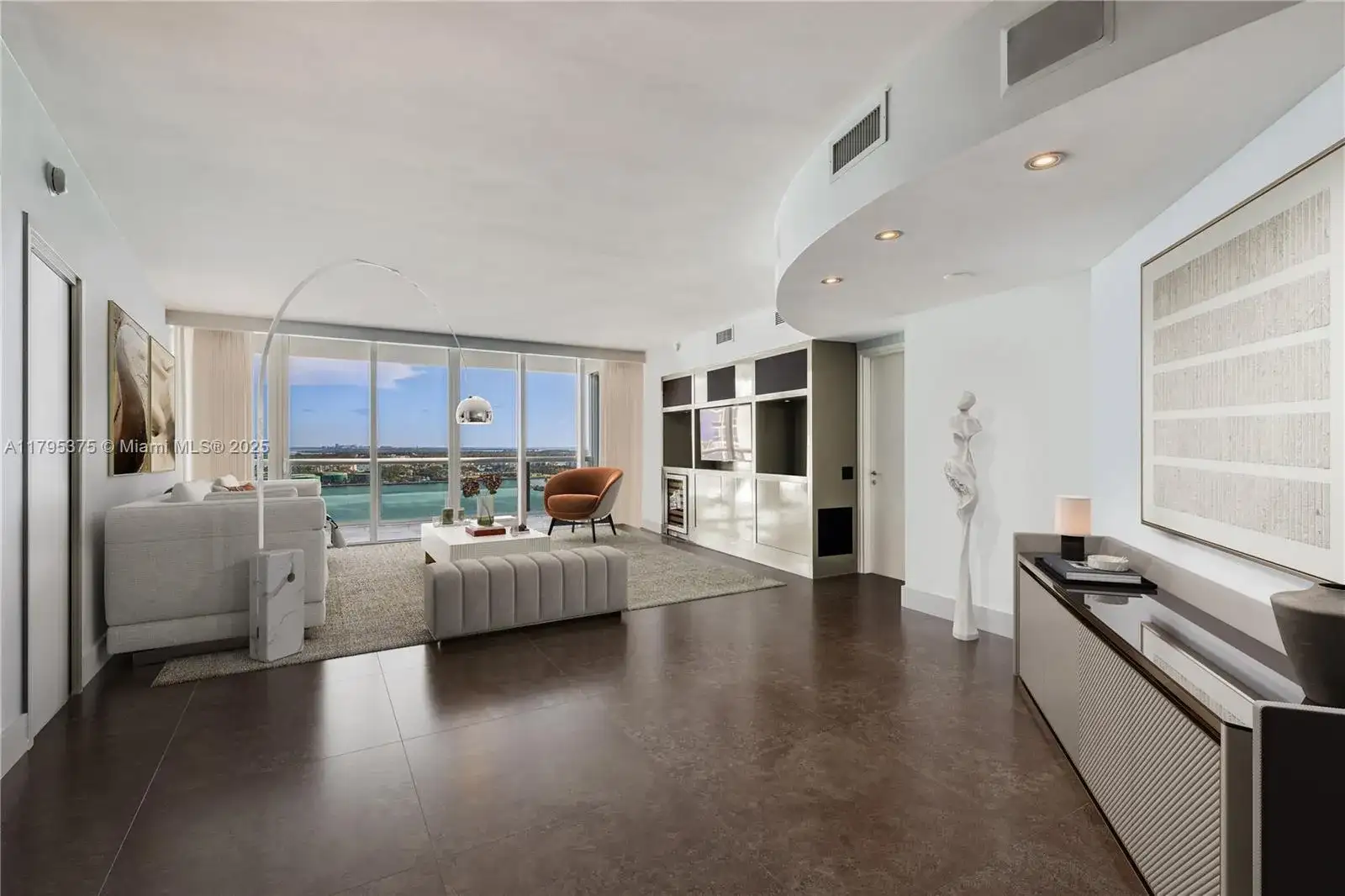 450 Alton Rd # 2303, Miami Beach FL 33139 photo 3