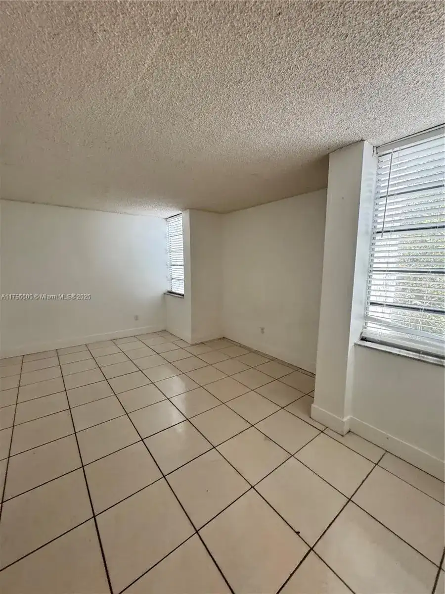 12105 NE 6th Ave # 304, North Miami FL 33161 photo 5