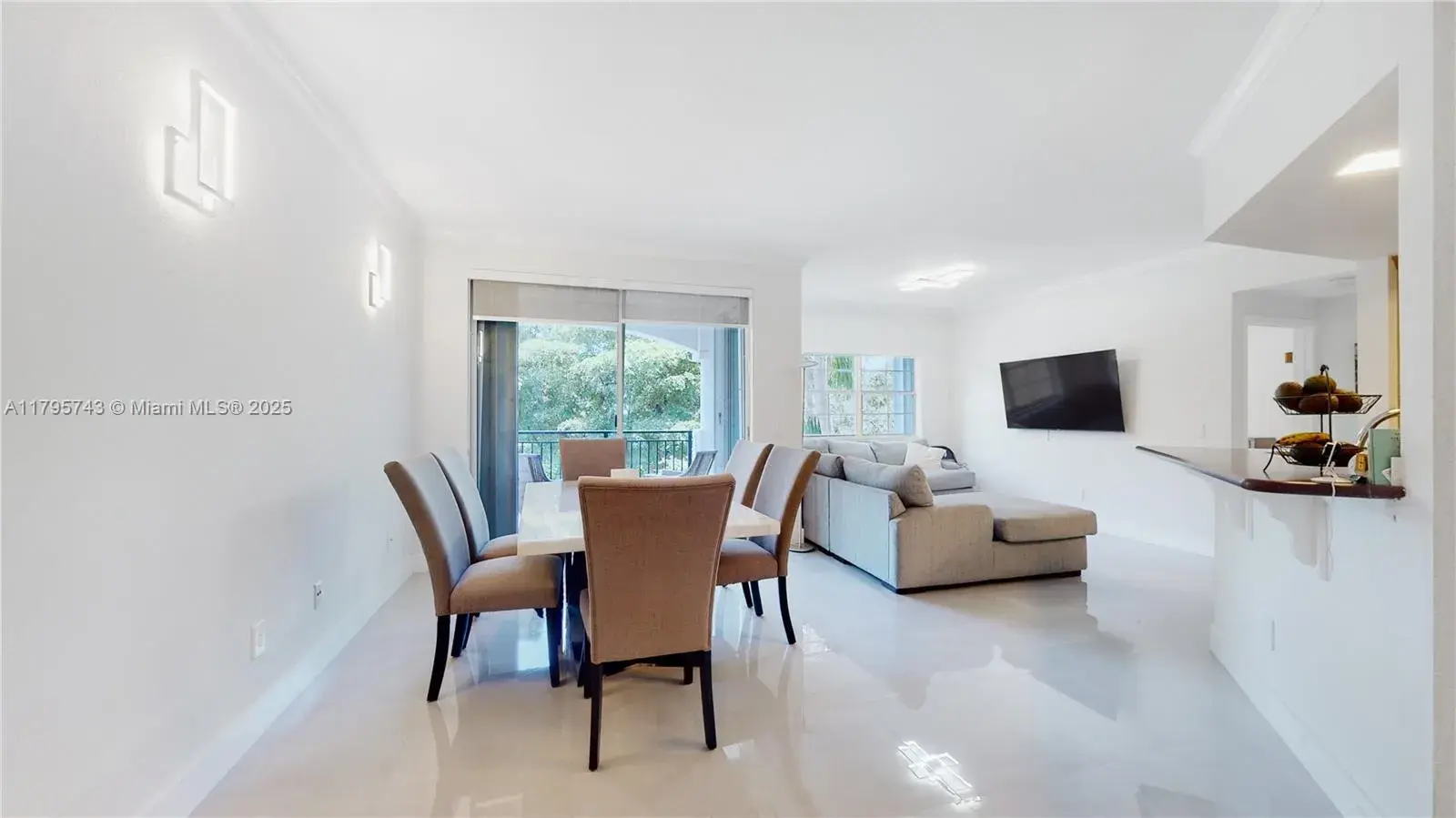 3255 NE 184th St # 12410, Aventura FL 33160