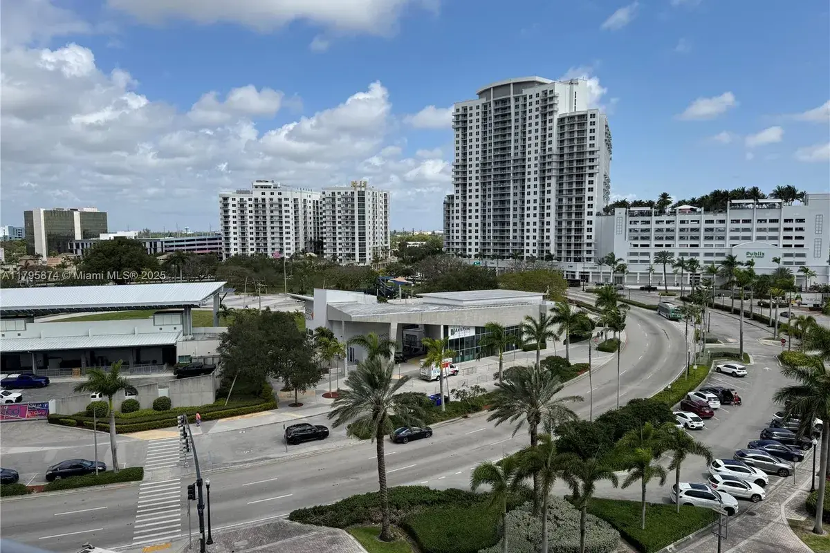 1720 Harrison St # 7A, Hollywood FL 33020