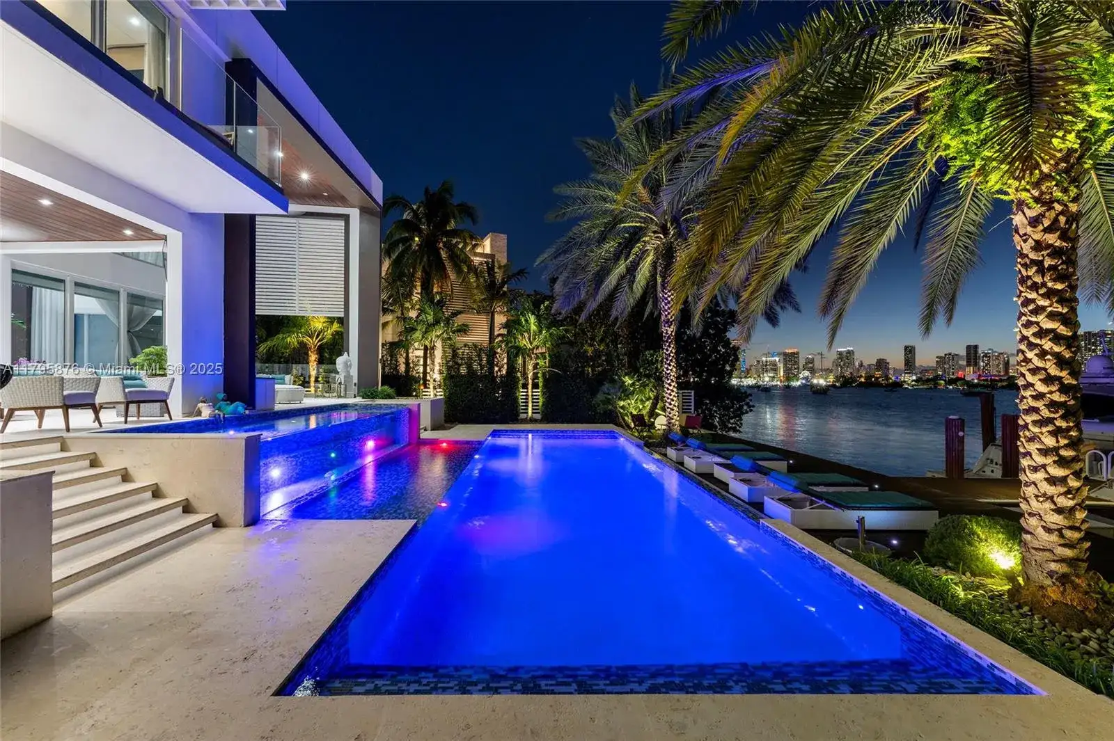 441 N Hibiscus Dr, Miami Beach FL 33139 photo 2