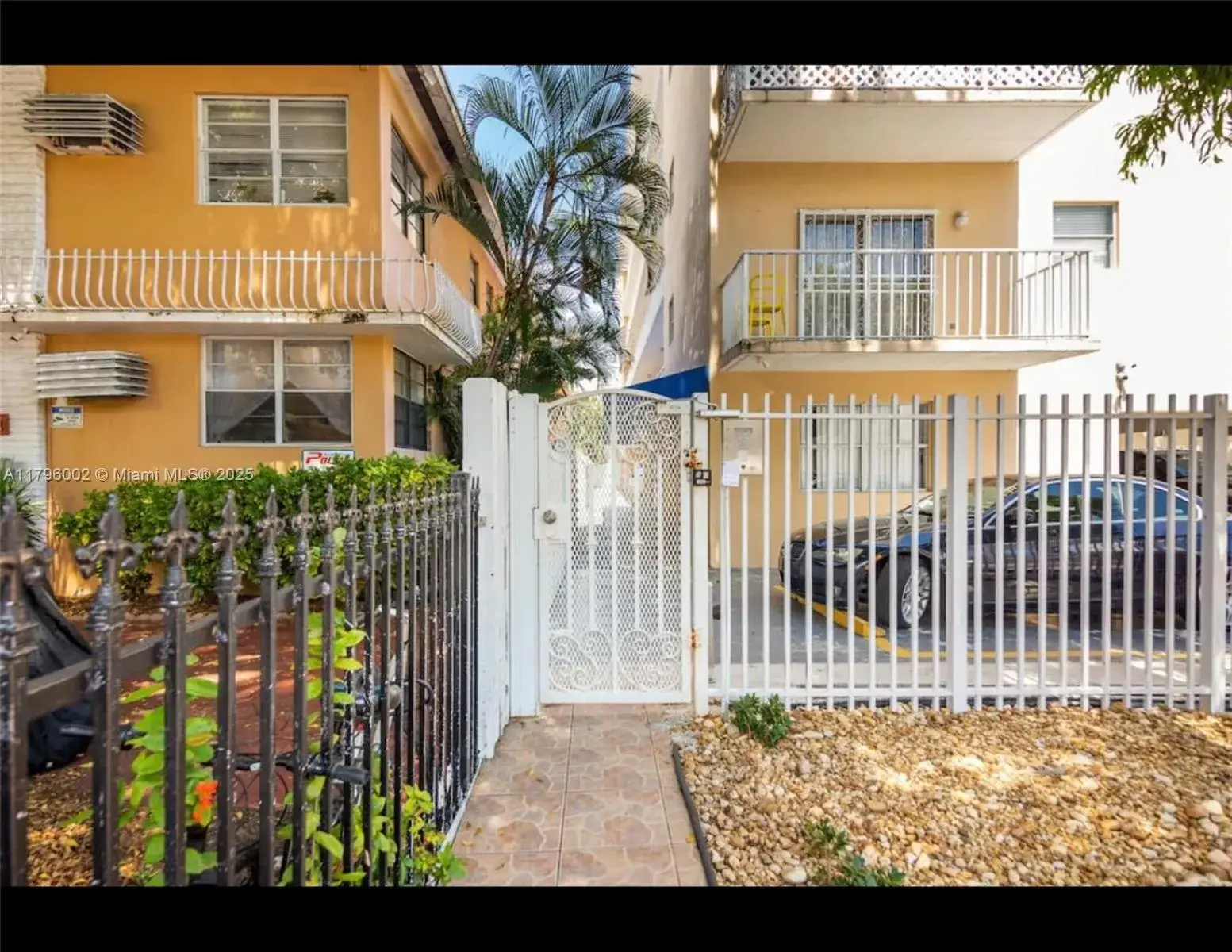 2 bedroom 1 bath Residential for sale at 1605 Pennsylvania Ave # 303, Miami Beach FL 33139