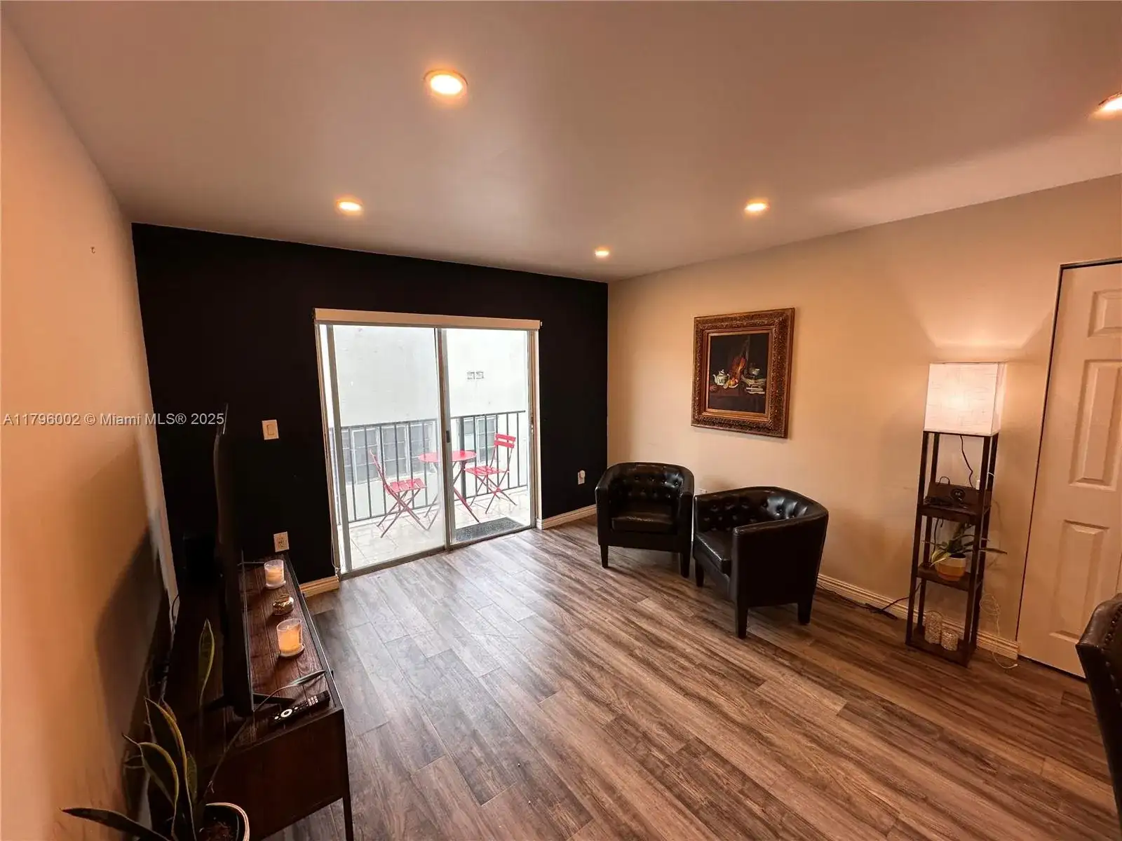 1605 Pennsylvania Ave # 303, Miami Beach FL 33139 photo 4