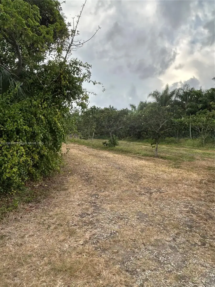 22650 SW 154 Avenue, Unincorporated Dade County FL 33170