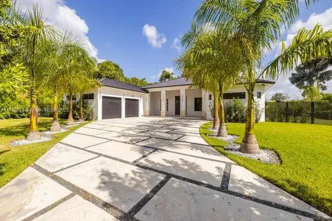 18645 SW 294 ter, Homestead FL 33030 photo 2