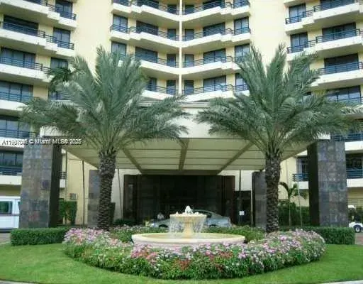 3300 NE 191st St # 806, Aventura FL 33180