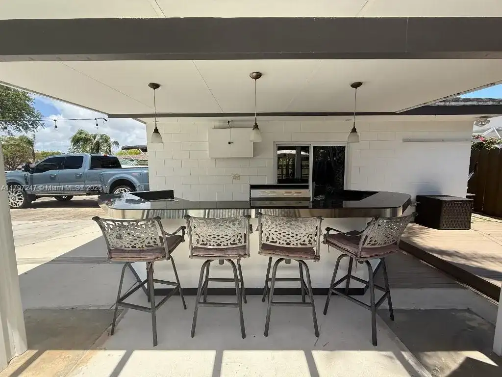 18211 SW 95th Ct, Palmetto Bay FL 33157 photo 5