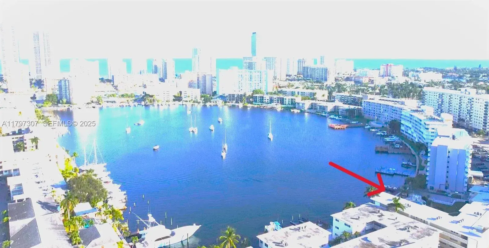 450 GOLDEN ISLES DR # 2H, Hallandale Beach FL 33009