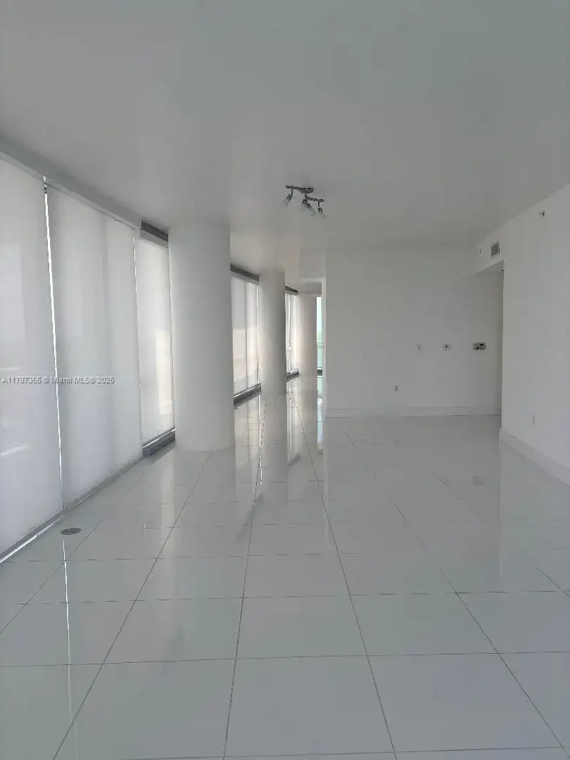 17121 Collins Ave # 3101, Sunny Isles Beach FL 33160 photo 2