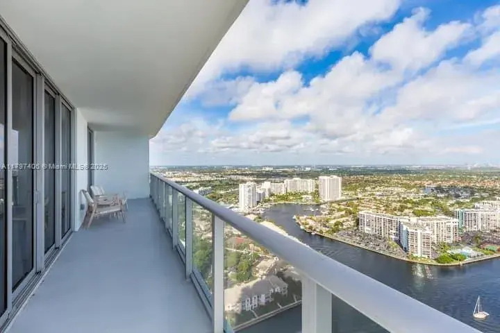 4010 S Ocean Dr # T3501, Hollywood FL 33019