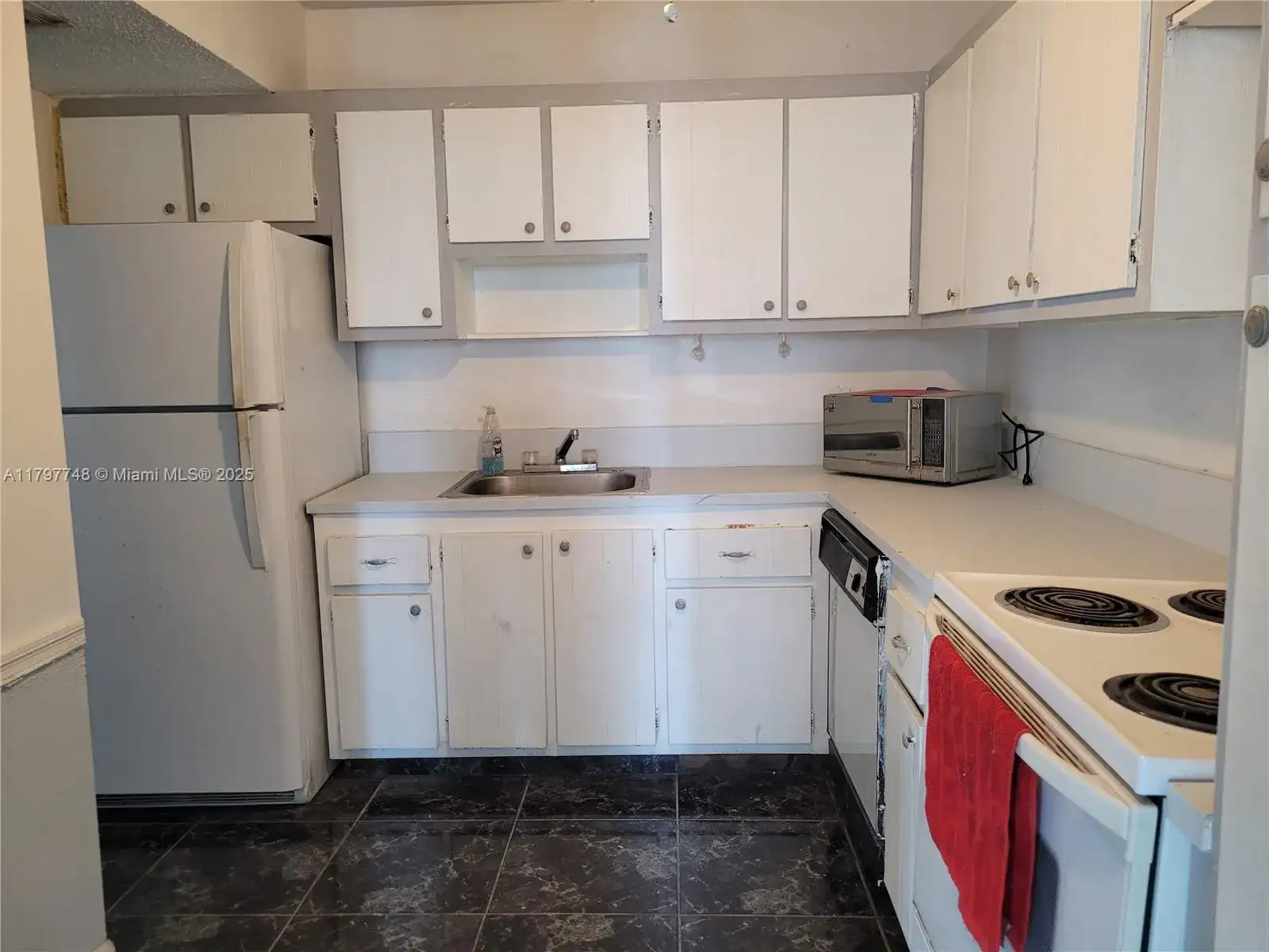 2025 NE 164th St # 819, North Miami Beach FL 33162 photo 5