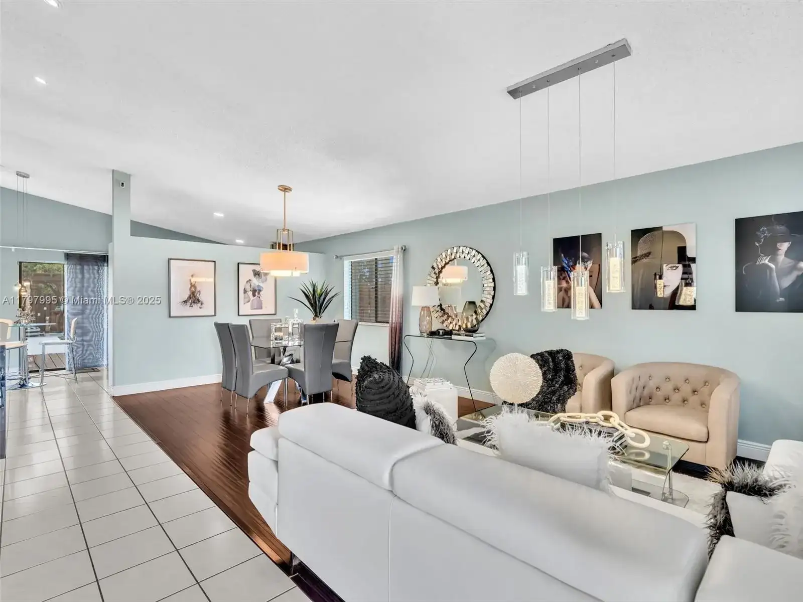 5206 NW 99th Ave, Sunrise FL 33351 photo 4