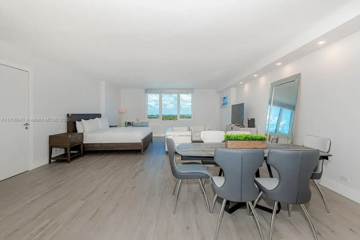2301 Collins Ave # 1531, Miami Beach FL 33139