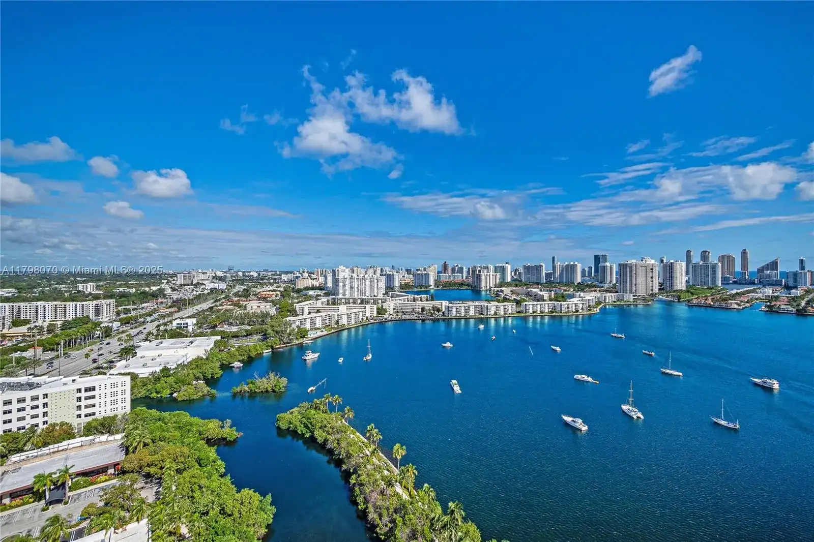 17301 BISCAYNE BLVD, North Miami Beach FL 33160 photo 2