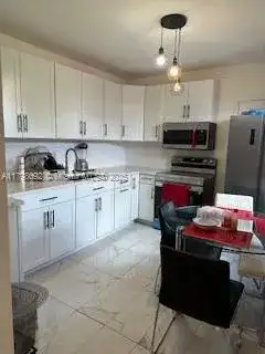 446 NW 80th St, Miami FL 33150 photo 2