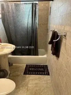 446 NW 80th St, Miami FL 33150 photo 5