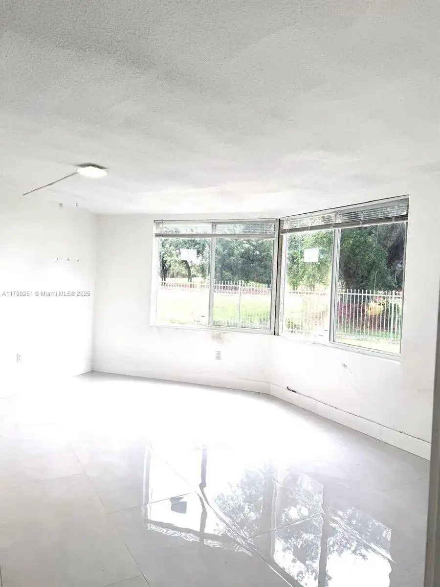 1201 NE 191st St # G104, Miami FL 33179 photo 5