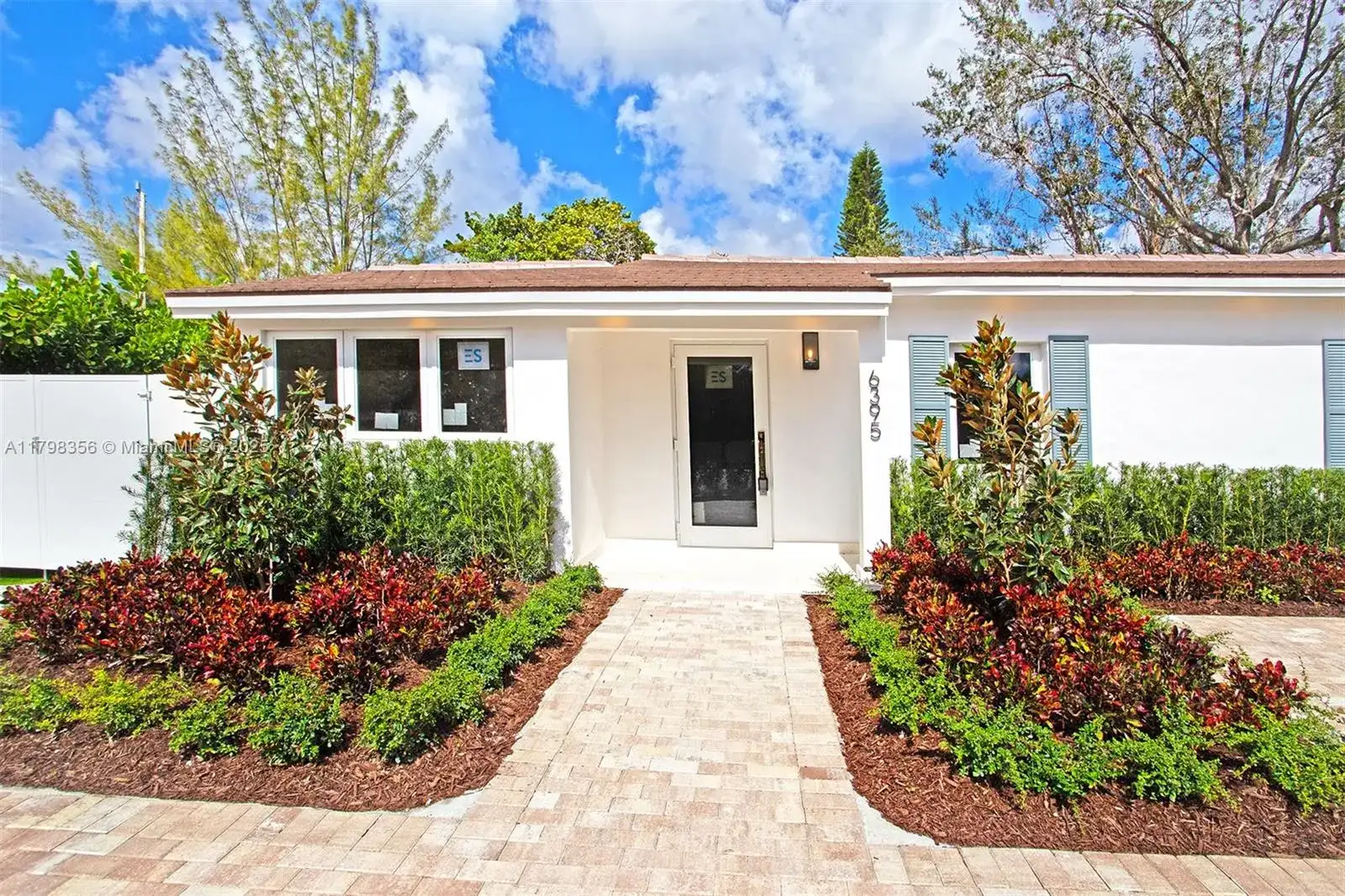 6395 SW 44th St, South Miami FL 33155 photo 2