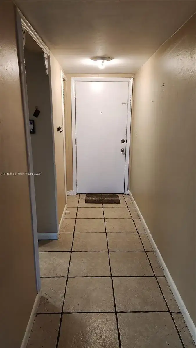 1810 W 56th St # 3420, Hialeah FL 33012 photo 3