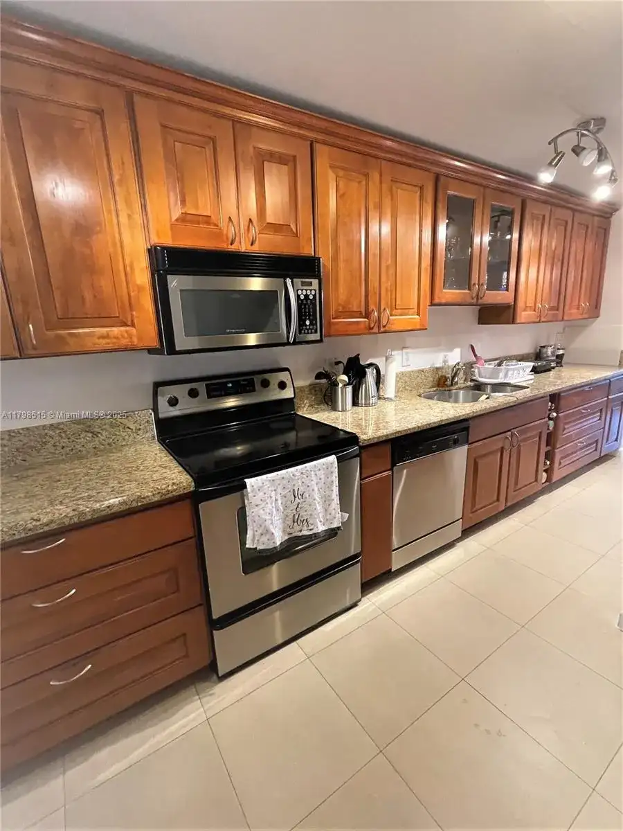3660 NE 166th St # 307, North Miami Beach FL 33160 photo 3