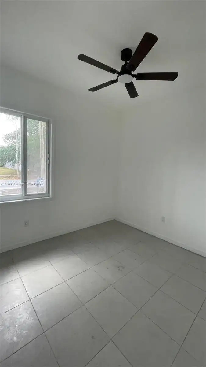 640 SW 12th Ave, Homestead FL 33030 photo 4