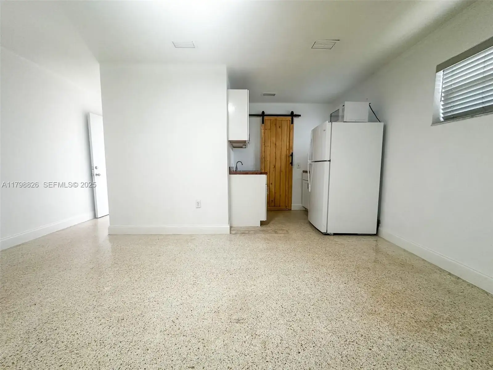 2815 NW 88th St # 3, Miami FL 33147 photo 4