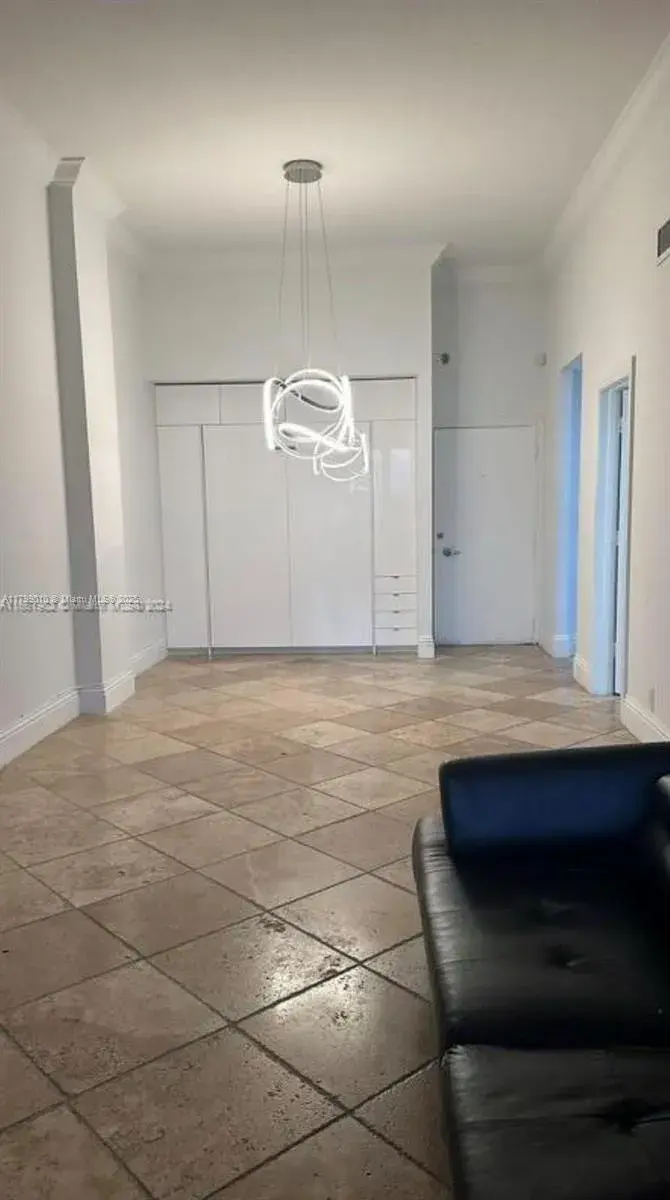 6770 Indian Creek Dr, Miami Beach FL 33141