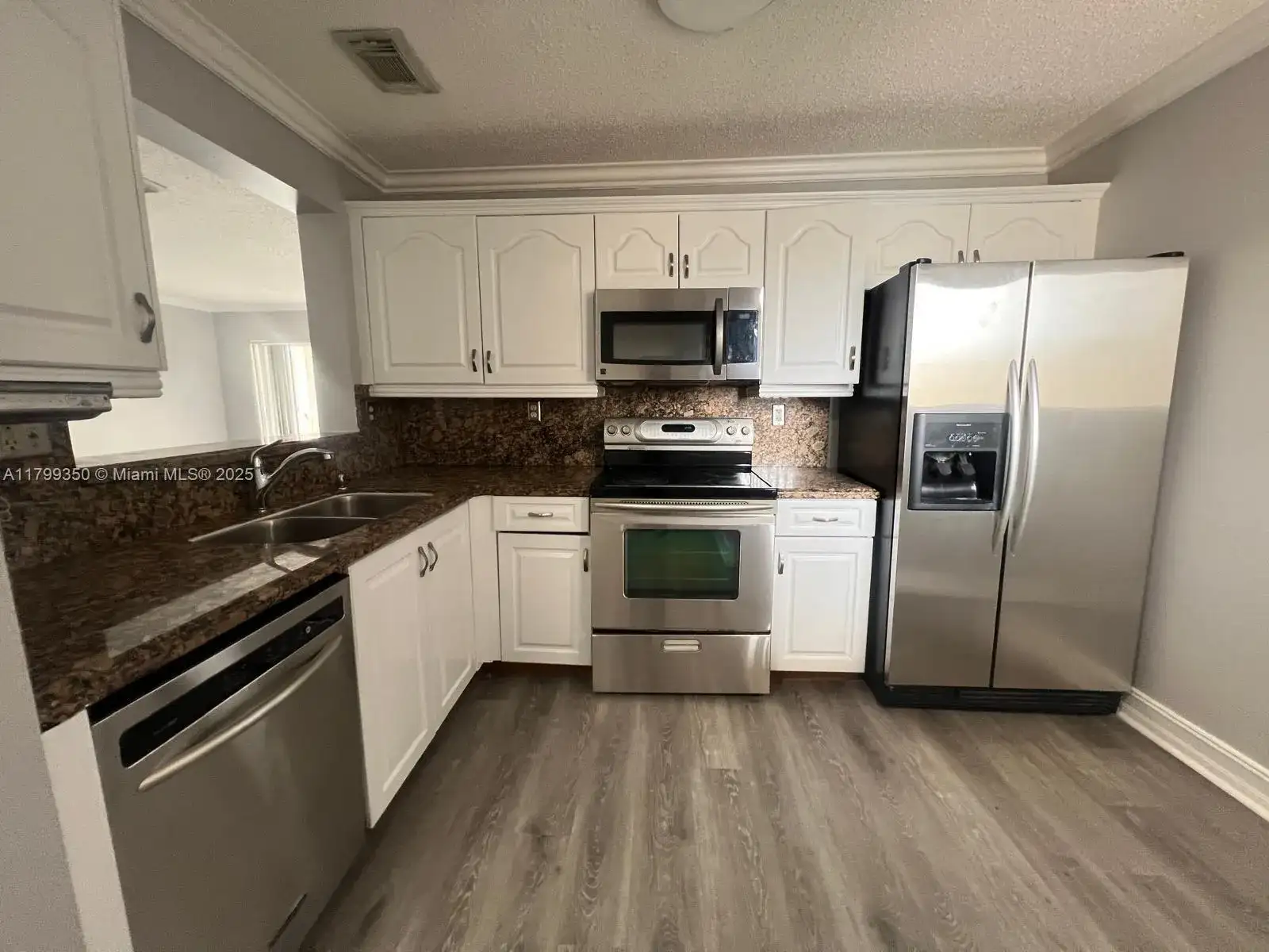 15711 SW 137th Ave # 201, Miami FL 33177 photo 3