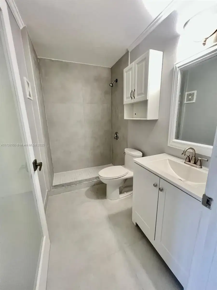 15711 SW 137th Ave # 201, Miami FL 33177 photo 5