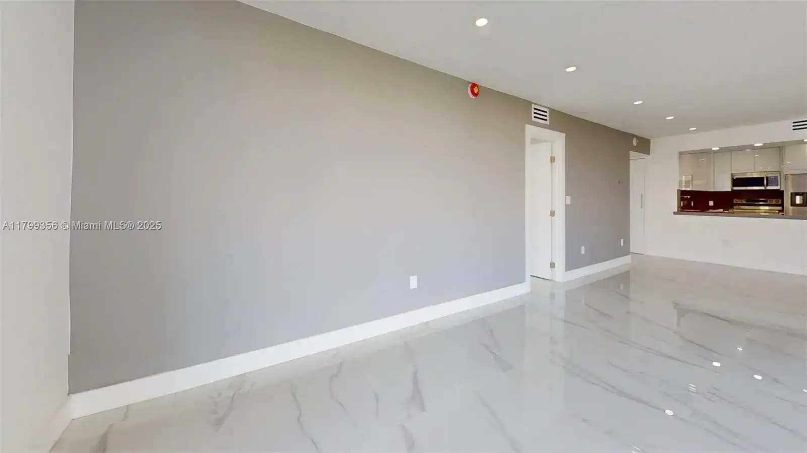 3625 N Country Club Dr # 609, Aventura FL 33180 photo 5