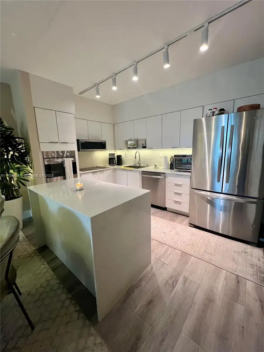 19390 Collins Ave # 303, Sunny Isles Beach FL 33160 photo 5