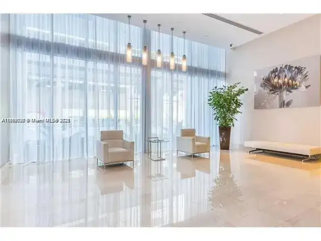 1111 SW 1st Ave, Miami FL 33130 photo 4