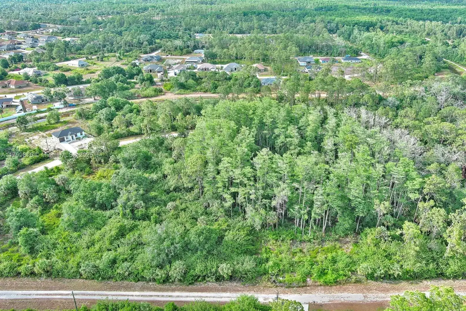 520 Woodman Dr, Lehigh Acres FL 33972