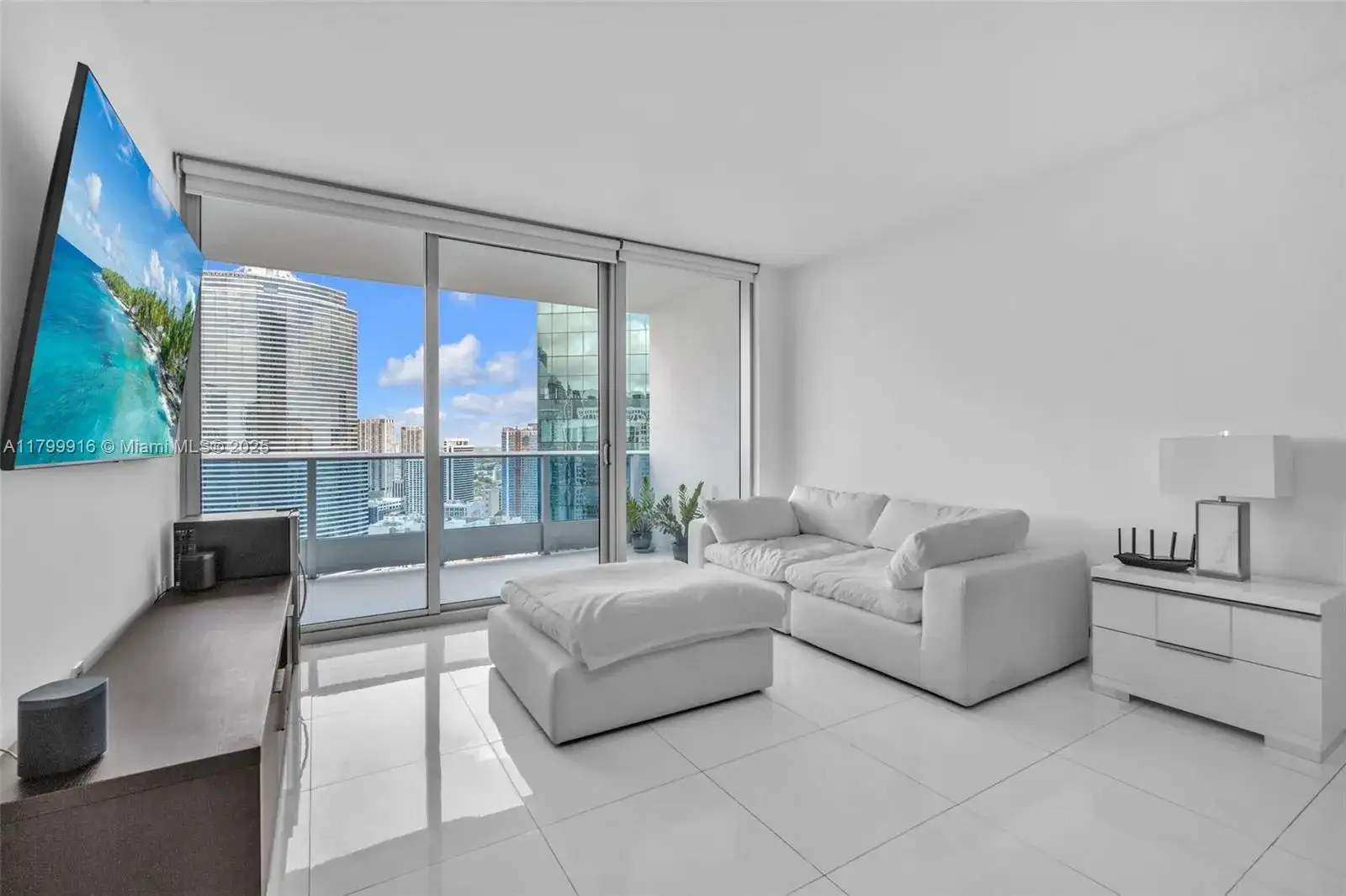 200 Biscayne Boulevard Way # 4012, Miami FL 33131 photo 2