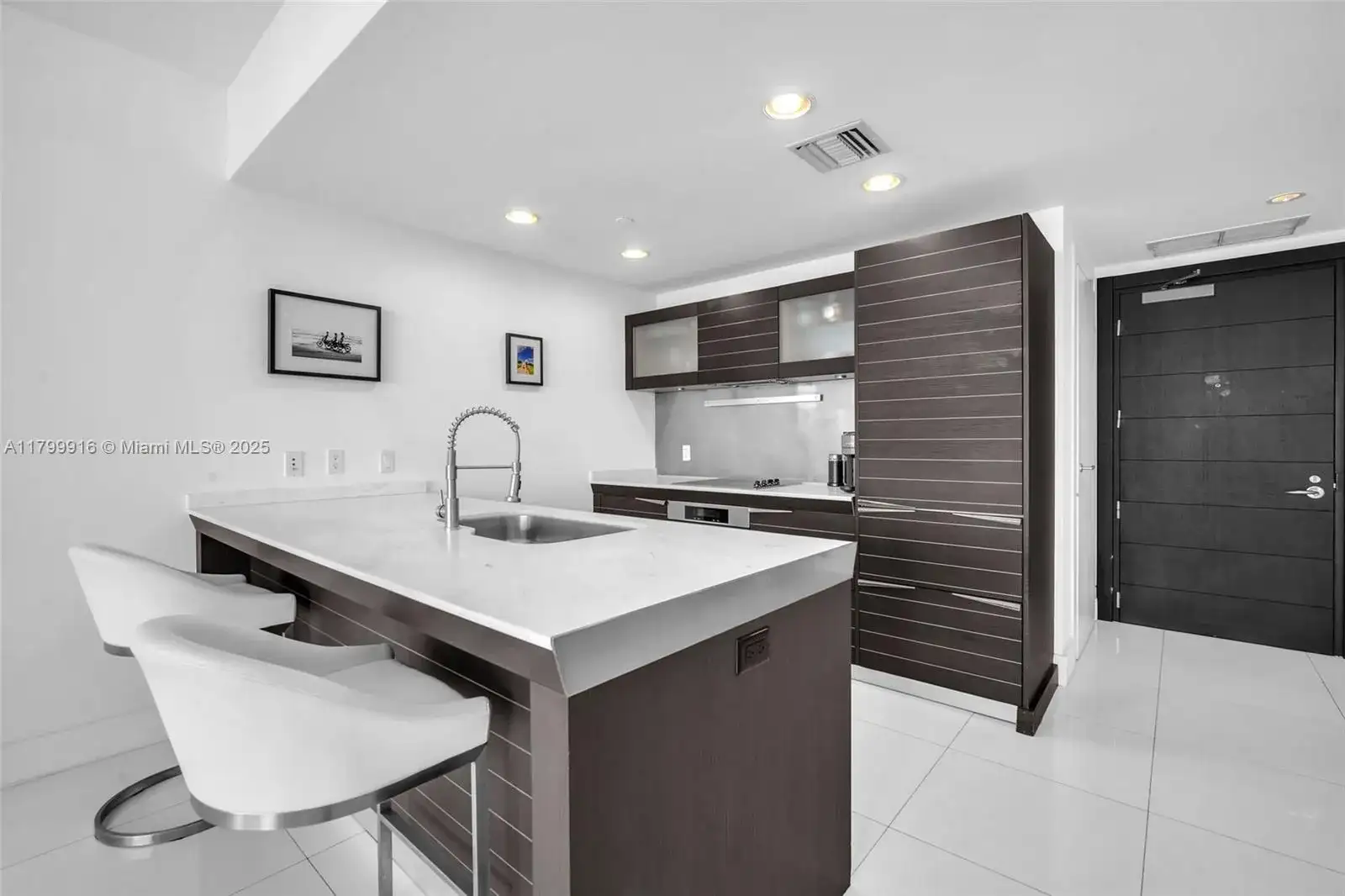200 Biscayne Boulevard Way # 4012, Miami FL 33131 photo 5
