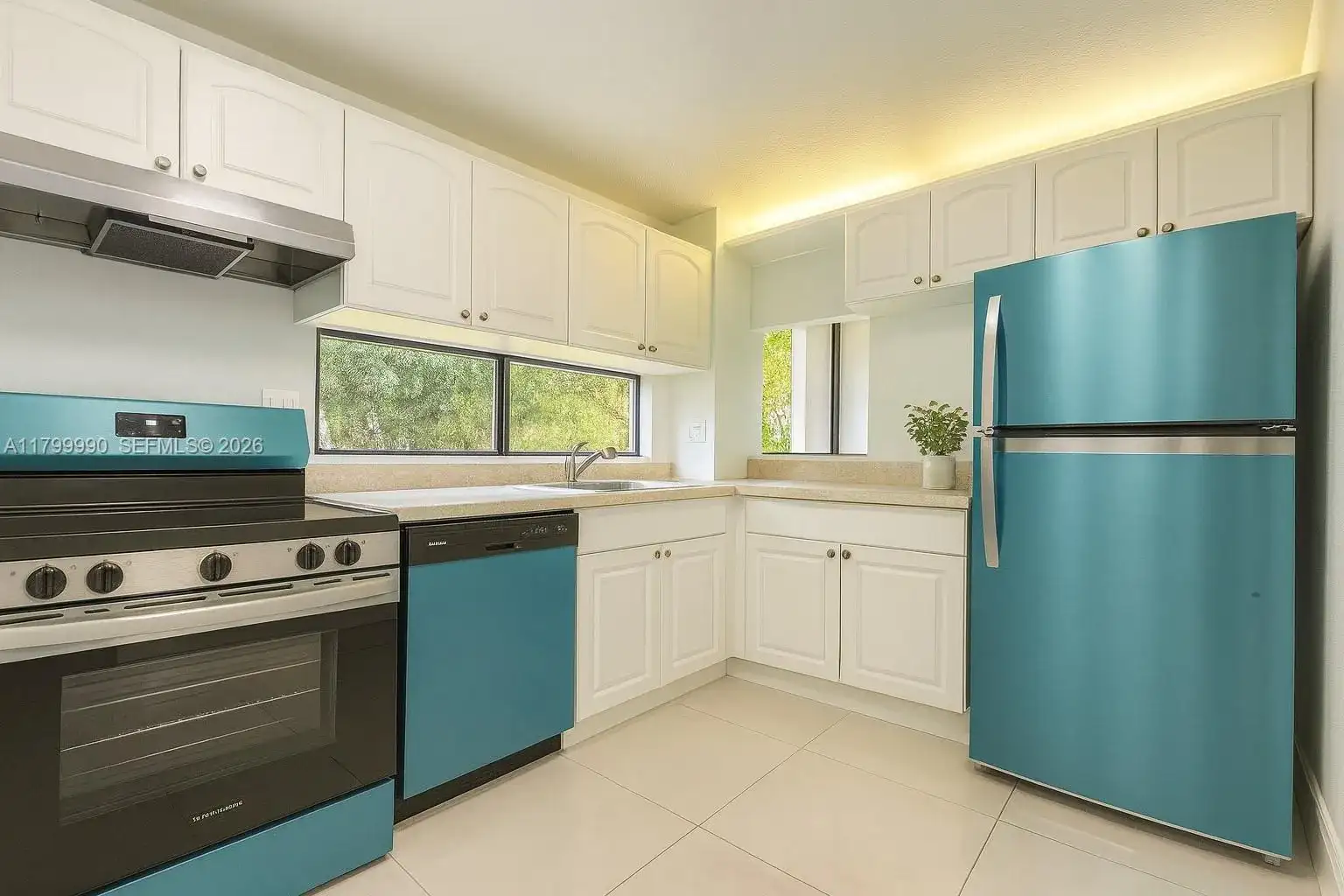 17021 N Bay Rd # 105, Sunny Isles Beach FL 33160 photo 3
