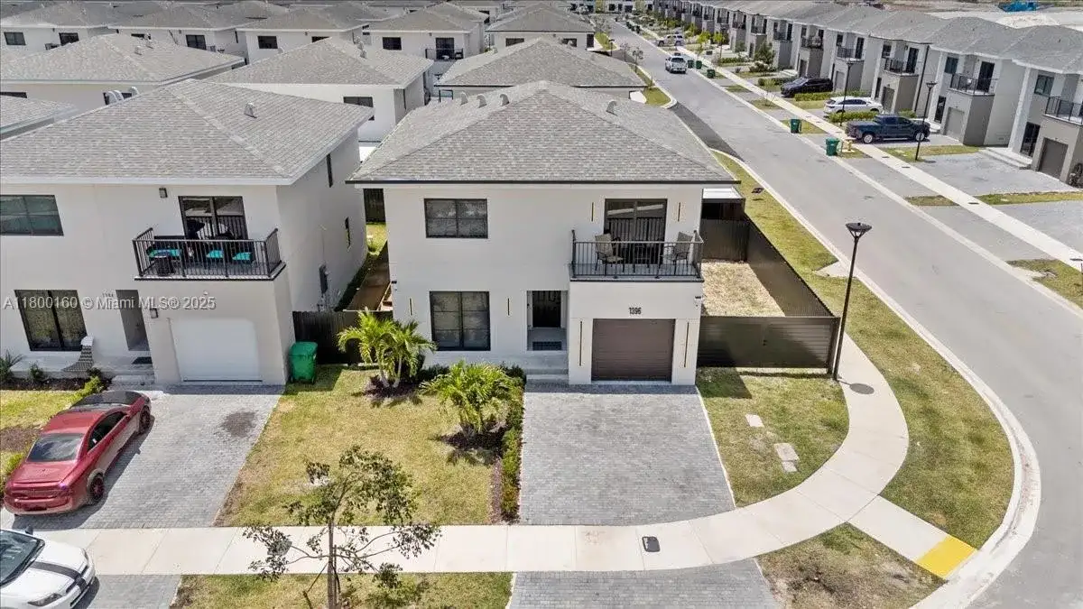 1396 NW 3rd St, Florida City FL 33034 photo 4