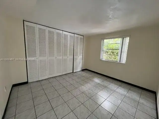 7125 Dickens Ave # 4, Miami Beach FL 33141 photo 2