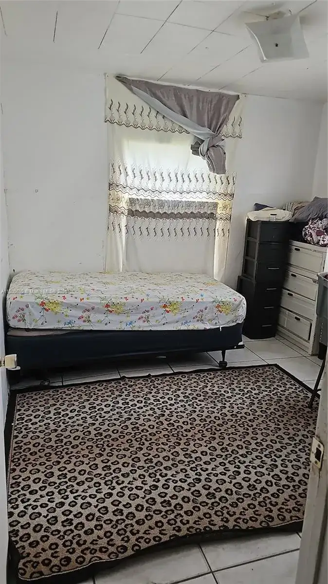 846 NW 114th St, Miami FL 33168 photo 3