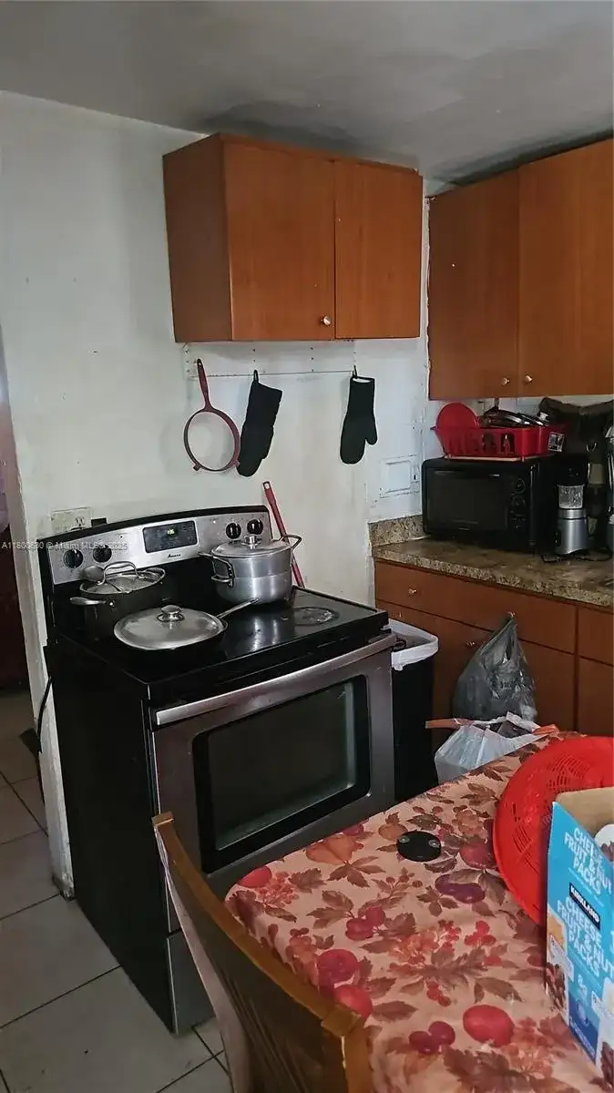 846 NW 114th St, Miami FL 33168 photo 4