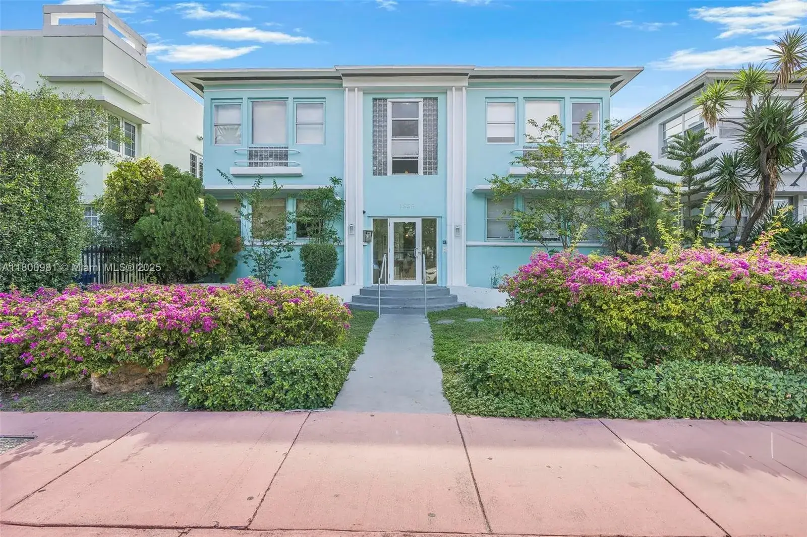1 bedroom 1 bath Residential for sale at 1555 Pennsylvania Ave # 209, Miami Beach FL 33139