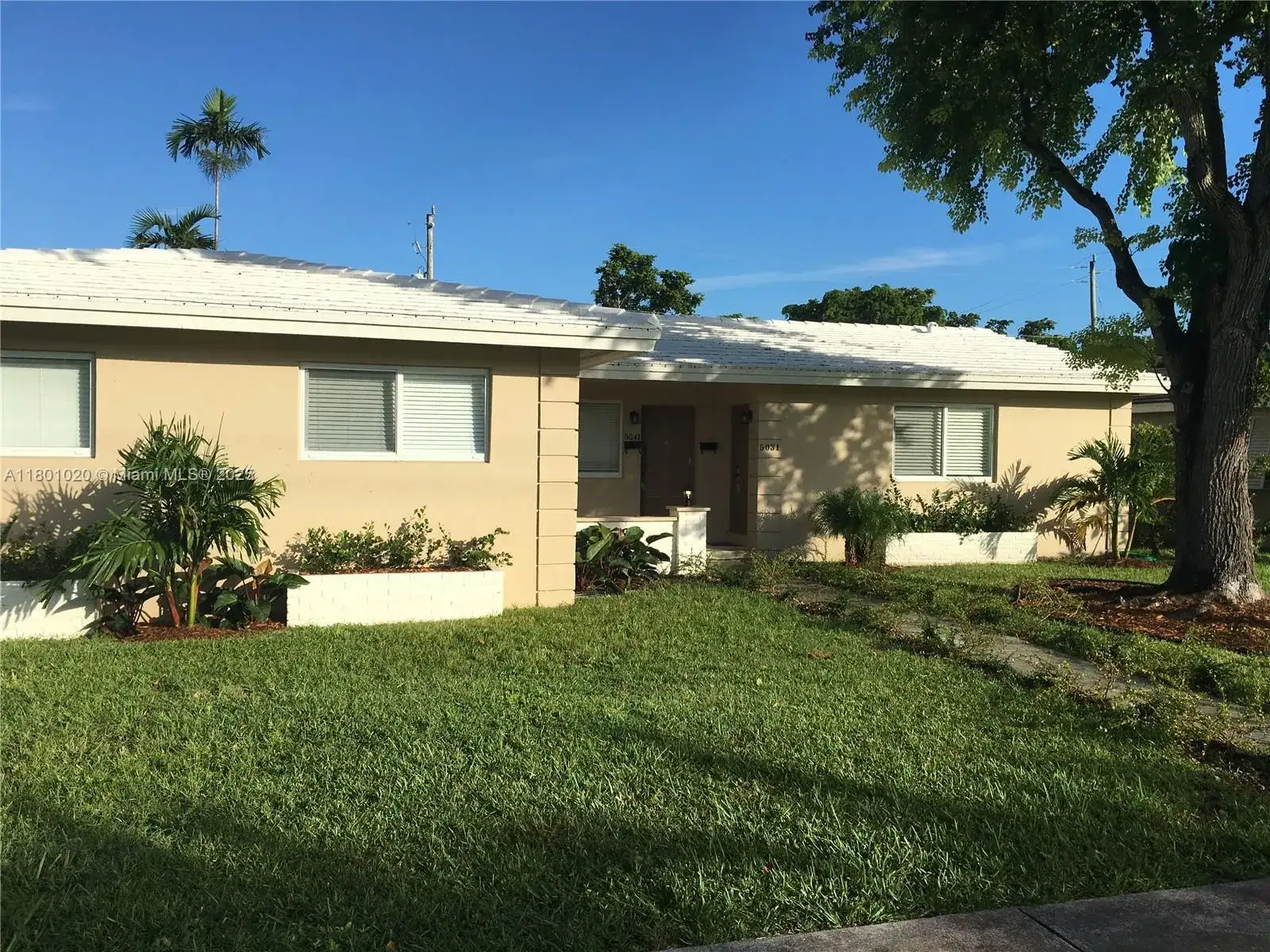 5031 Ponce De Leon Blvd, Coral Gables FL 33146 photo 2