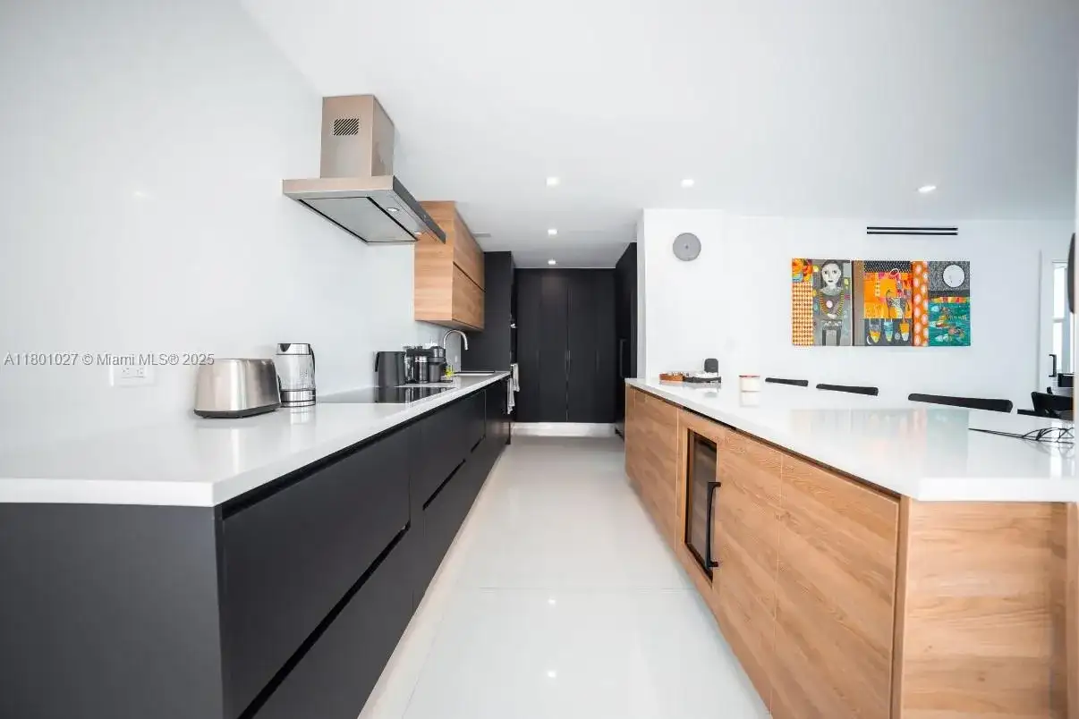 5600 Collins Ave # 14K, Miami Beach FL 33140 photo 4
