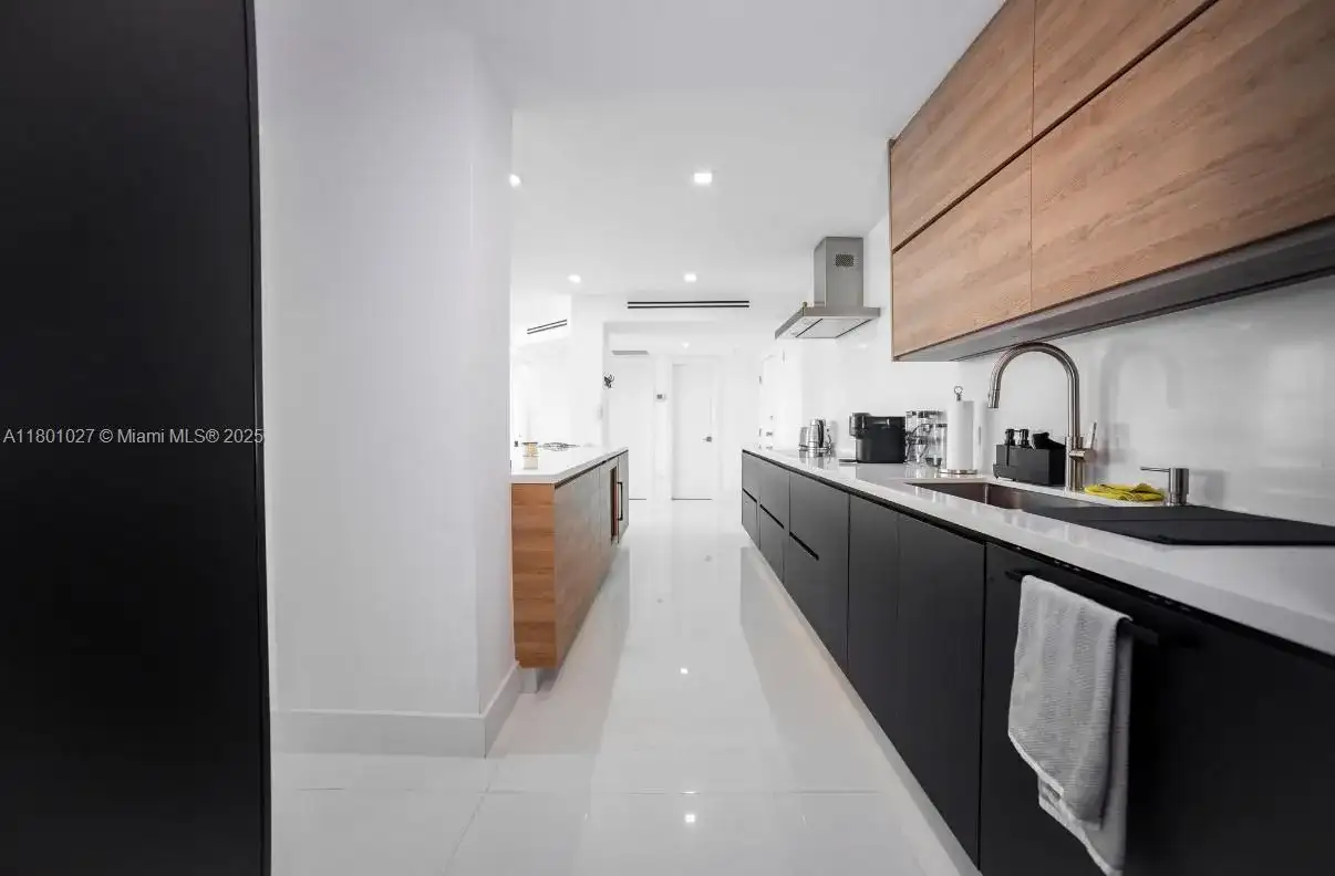 5600 Collins Ave # 14K, Miami Beach FL 33140 photo 5