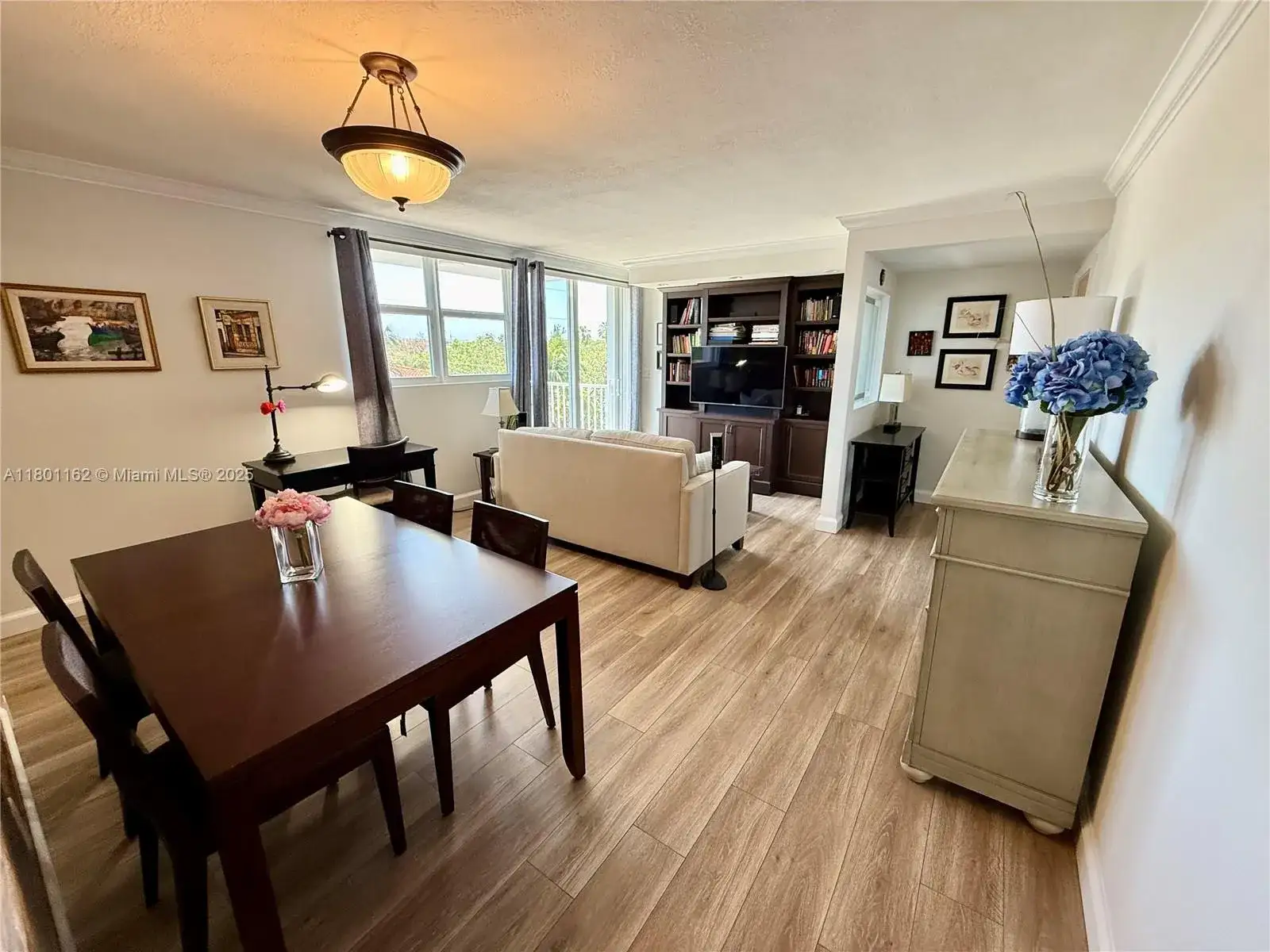 16518 NE 26th Ave # 405, North Miami Beach FL 33160 photo 4