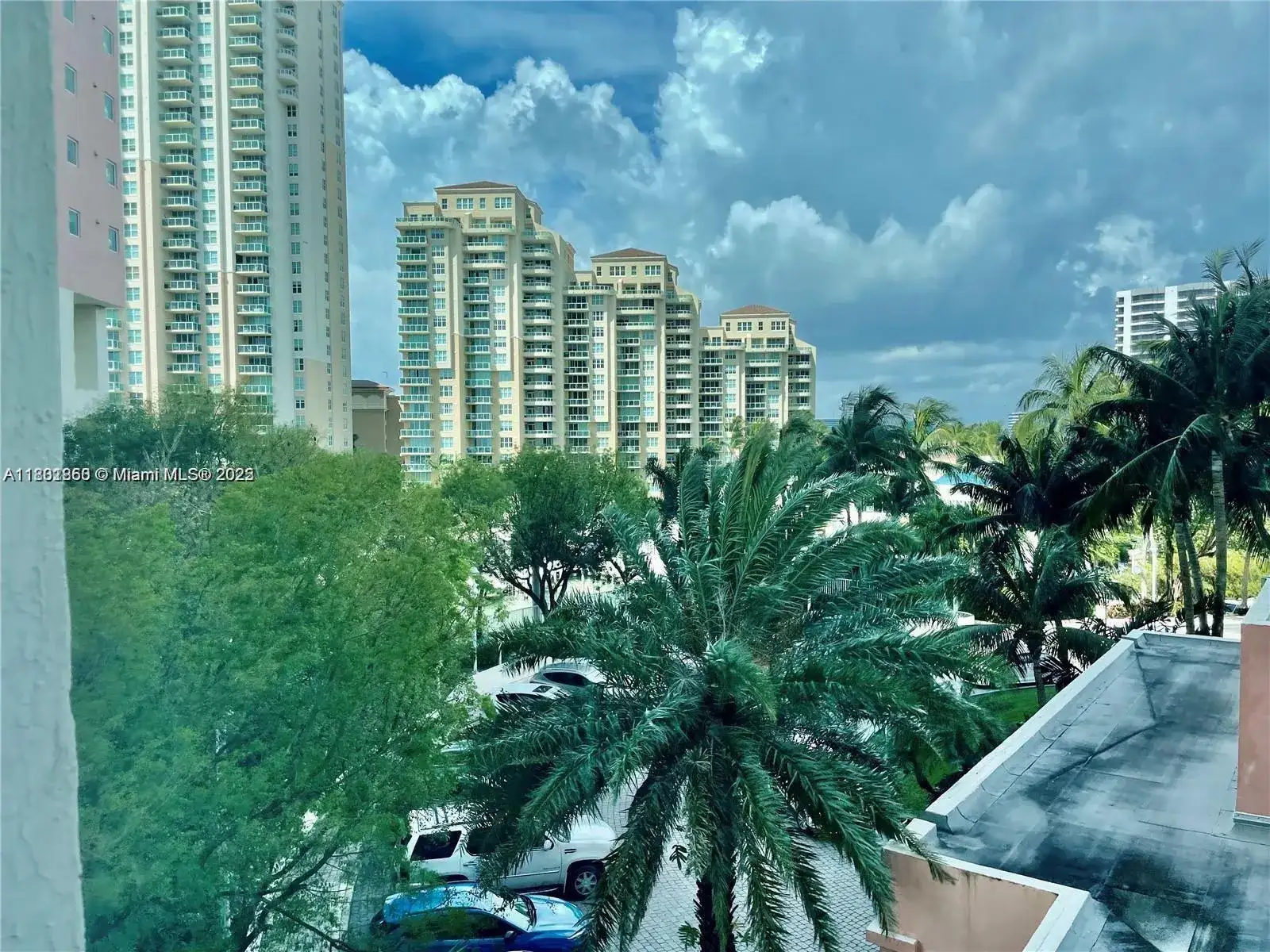 3370 Hidden Bay Dr # 510, Aventura FL 33180 photo 4