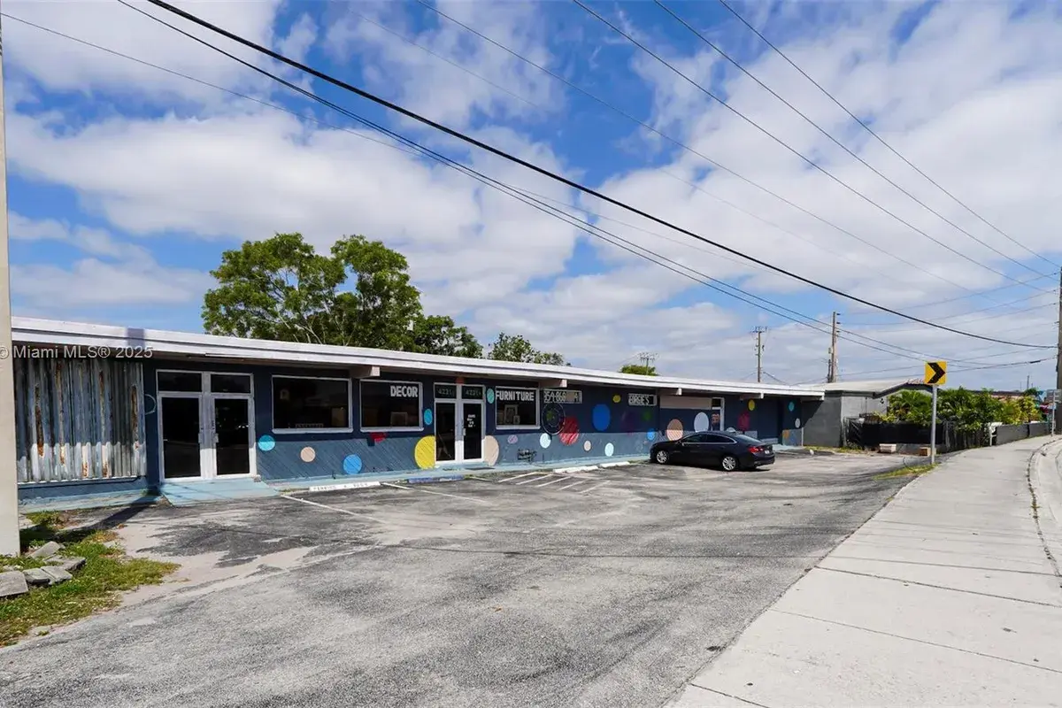 4231 N Dixie Hwy, Oakland Park FL 33334