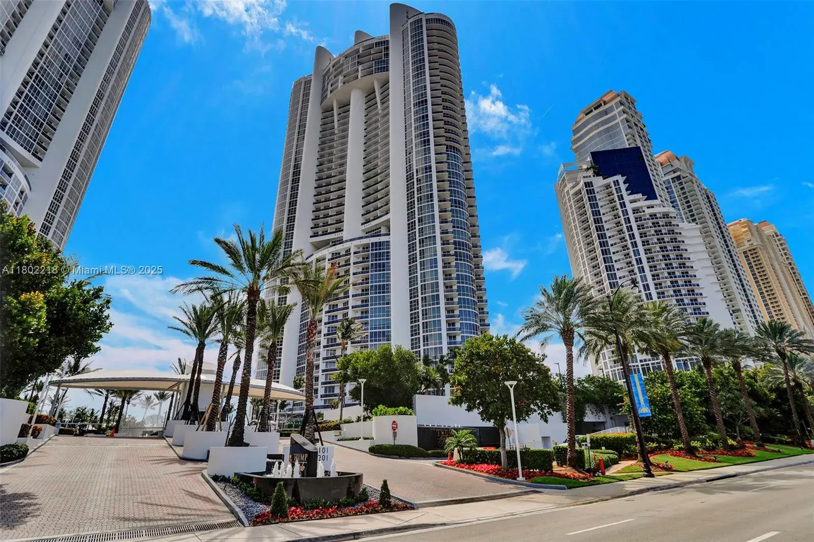 18201 Collins Ave, Sunny Isles Beach FL 33160
