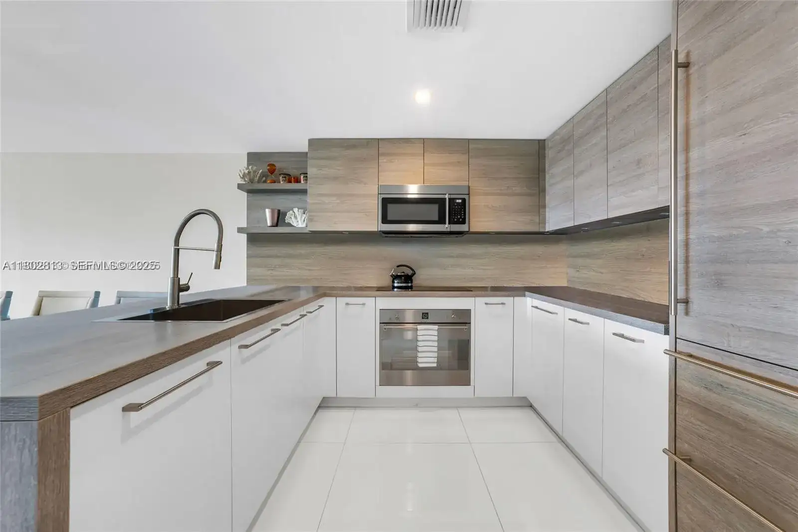 400 Sunny Isles # 1106, Sunny Isles Beach FL 33160 photo 3
